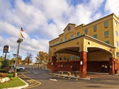 Spark By Hilton Hotel 3*